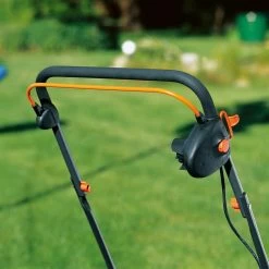 GARDENA EVC 1000 Verticuteermachine - Werkbreedte 30 Cm - Werkgebied 600m2 -Tuingereedschap 1200x1200 286