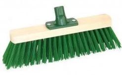 Benson Groene Straatbezem Met Afschroefbare Steel -Tuingereedschap 1200x738 2