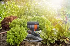 GARDENA - Zwenksproeier AquaZoom Compact - Tuinsproeier - 9 Tot 216 M² -Tuingereedschap 1200x785 2