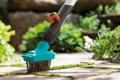 GARDENA Combisysteem Voegenborstel M Metaal - Aanbevolen Steellengte 130 /150 Cm -Tuingereedschap 1200x799 165