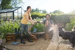 GARDENA - Premium Reinigingssproeier Spuitpistool - Metaal - Voor Reiniging En Bewatering -Tuingereedschap 1200x800 310