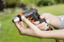 GARDENA - Premium Reinigingssproeier Spuitpistool - Metaal - Voor Reiniging En Bewatering -Tuingereedschap 1200x800 311