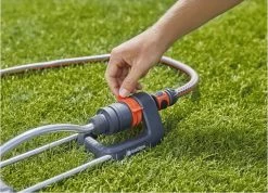 GARDENA - Zwenksproeier Aqua S - Tuinsproeier - 90 Tot 220 M² -Tuingereedschap 1200x867 2