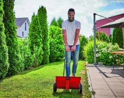 Einhell Strooiwagen GC-SR 12 (12 L - 45 Cm Strooibreedte - Dubbele Duwstang - Kliksluiting Aan Beide Zijden - Verstelhendel - Corrosiebestendige Rol - Behuizing Van Breukvast Kunststof) -Tuingereedschap 1200x949 2