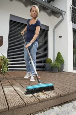 GARDENA Combi System Straatbezem - Aanbevolen Steellengte 130-150 Cm -Tuingereedschap 800x1200 36