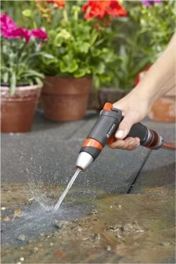 GARDENA - Premium Reinigingssproeier Spuitpistool - Metaal - Voor Reiniging En Bewatering -Tuingereedschap 800x1200 79