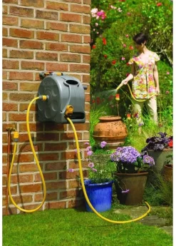 Hozelock Compact Enclosed Reel 2 In 1 - 25 Meter - Slangbox En Muurhaspel In één - Grijs -Tuingereedschap 858x1200 3