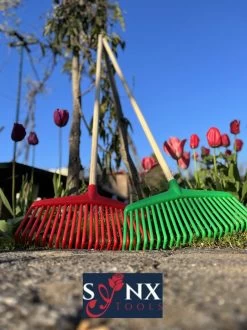 Synx Tools Gazonhark Bladhark 23 Tanden Hark - Harken - Grashark- Gazon - Kunststof Blauw/groen -Met Steel 120cm